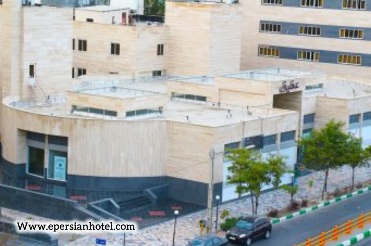 نمای کلی مرکز خرید عقیق مشهد